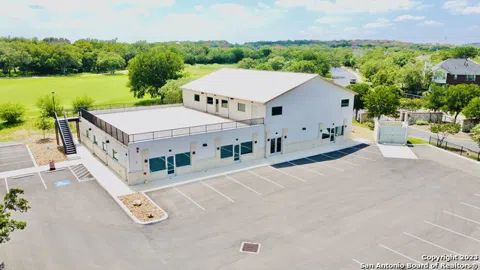1,648 sf on Canyon Golf Rd